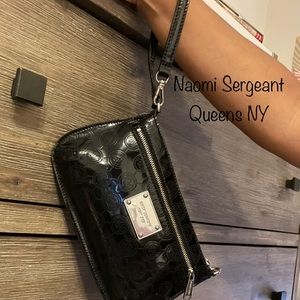 MICHEAL KORS Black Patent Leather Pouch/ Wristlet